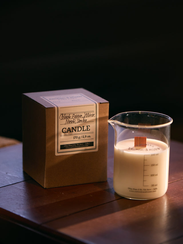 Vela Black Pepper, Vetiver, Neroli, Amber (170 g)