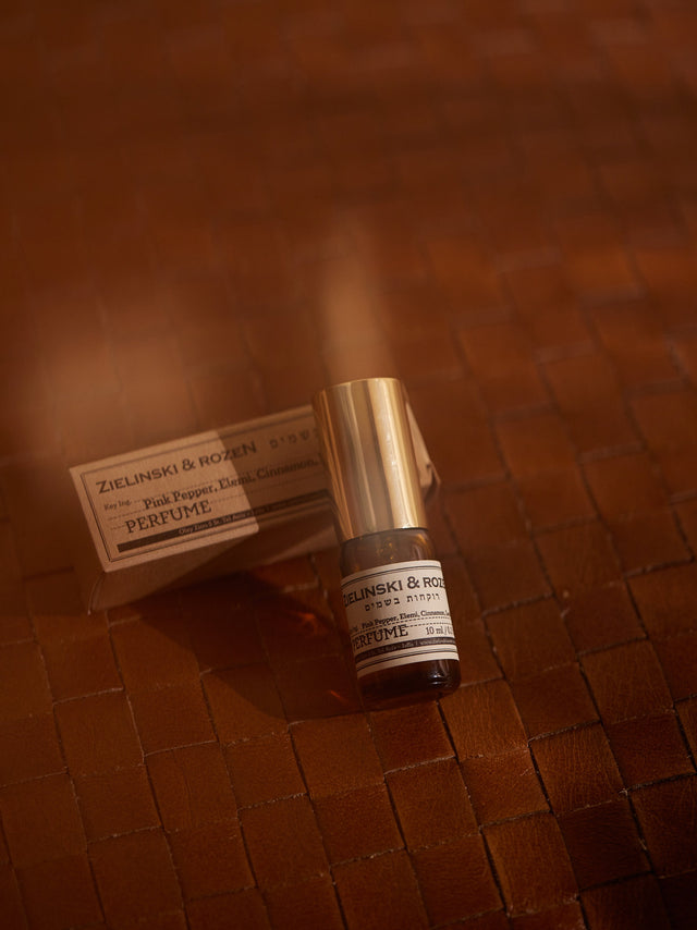 Perfume Pink Pepper, Elemi, Cinnamon, Leather