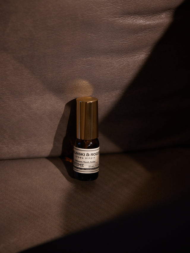 Perfume Cedarwood, Neroli, Amber
