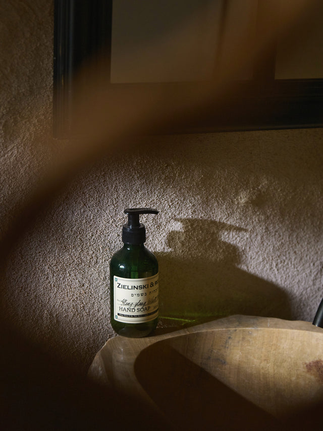 Liquid soap Ylang-Ylang & Vetiver, Amber (300 ml)
