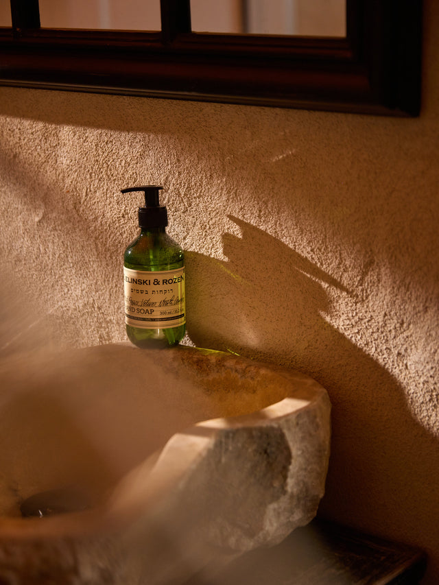 Liquid soap Black Pepper, Vetiver, Neroli, Amber (300 ml)