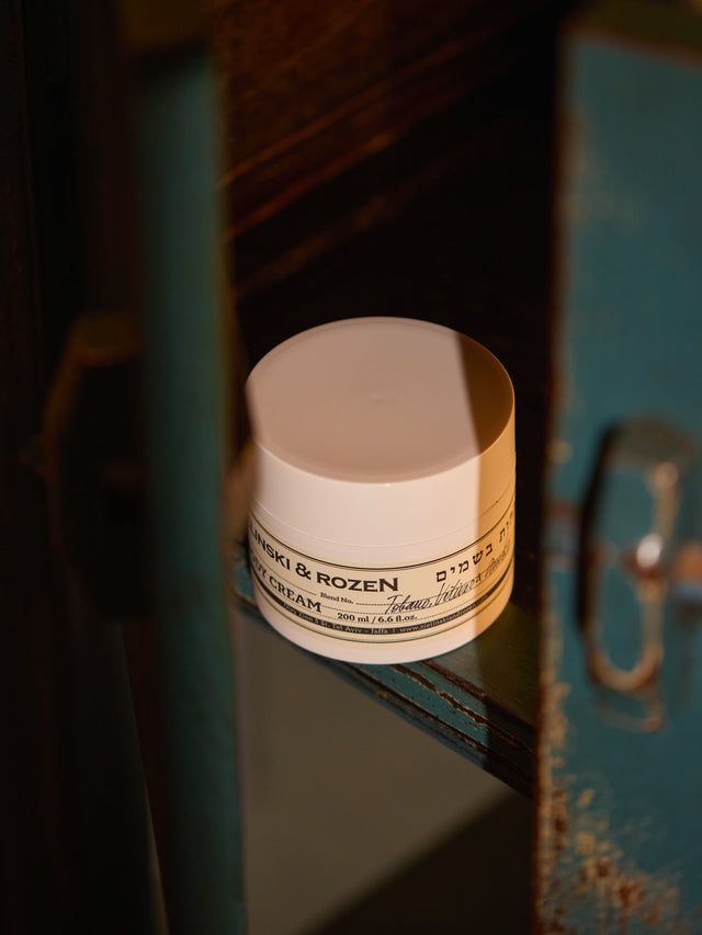Body cream Tobacco, Vetiver, Amber (200 ml)