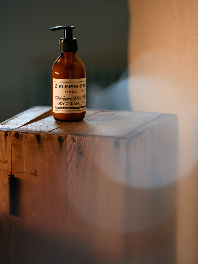 Creme corporal Black Pepper, Vetiver, Neroli, Amber (195 ml)