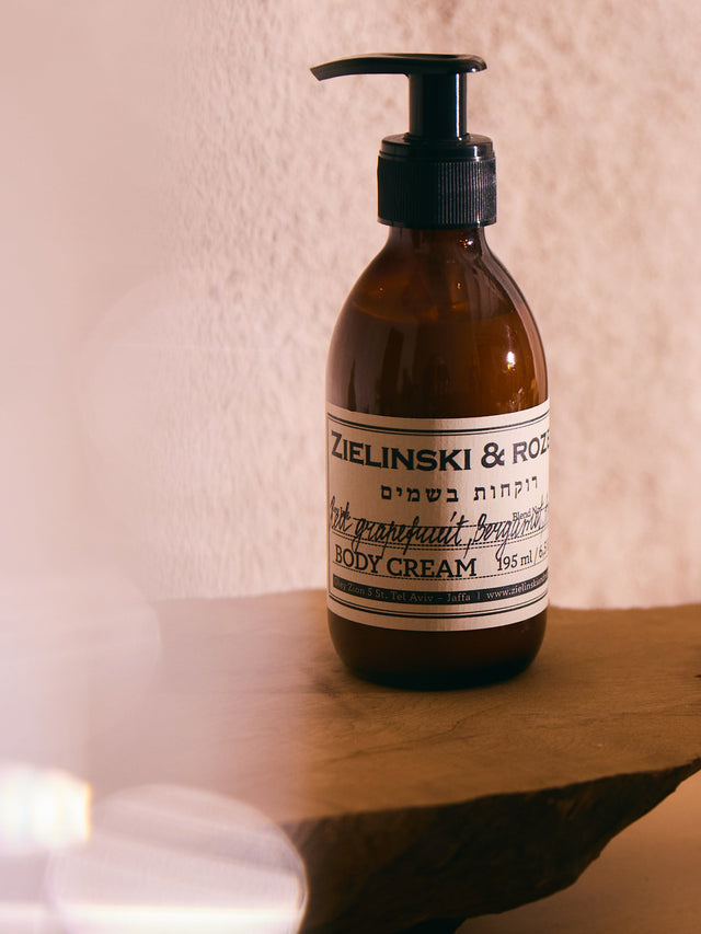 Body cream Red Grapefruit, Bergamot, Amber (195 ml)