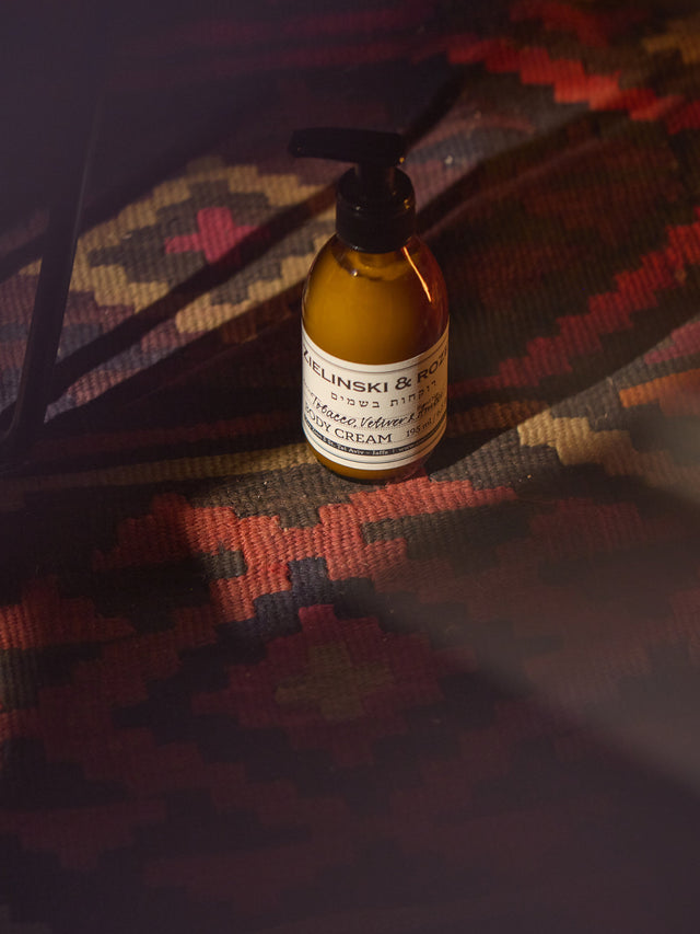Body cream Tobacco, Vetiver, Amber (195ml)