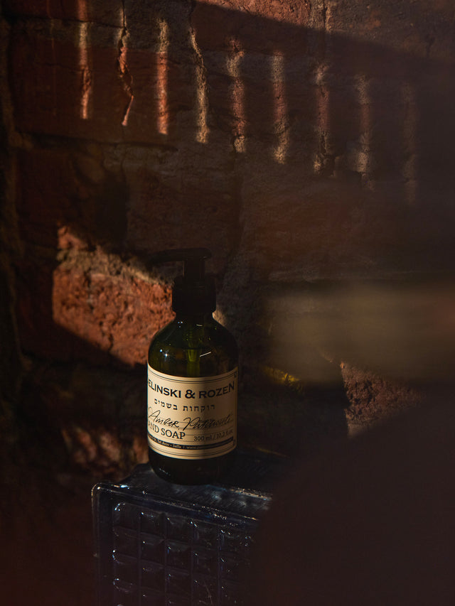 Liquid soap MOSS / Amber, Patchouli (300 ml)