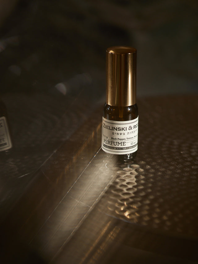 Perfume Black Pepper, Vetiver, Neroli, Amber