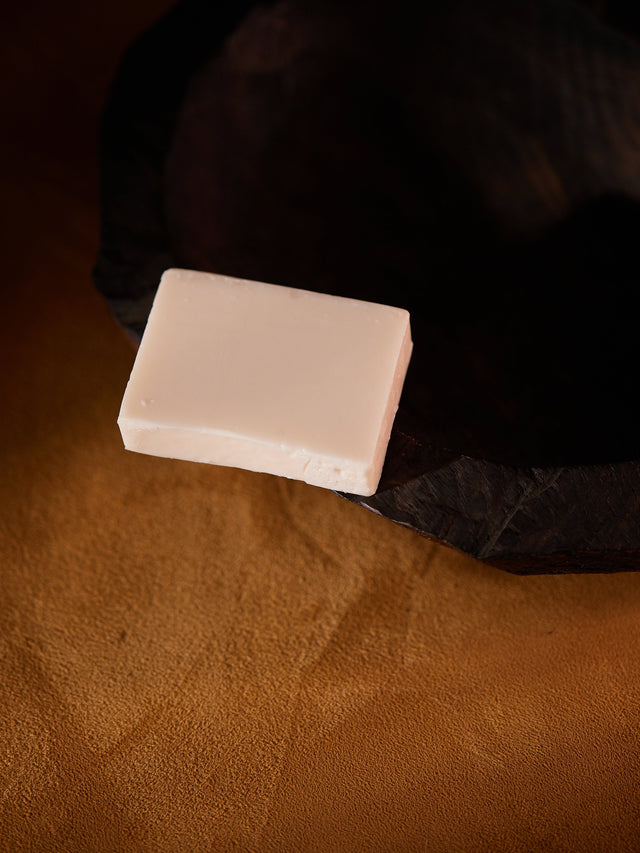 Solid soap Red Grapefruit, Bergamot, Amber (75 g)