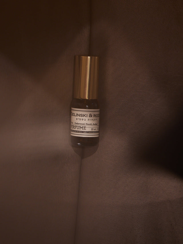 Perfume Cedarwood, Neroli, Amber