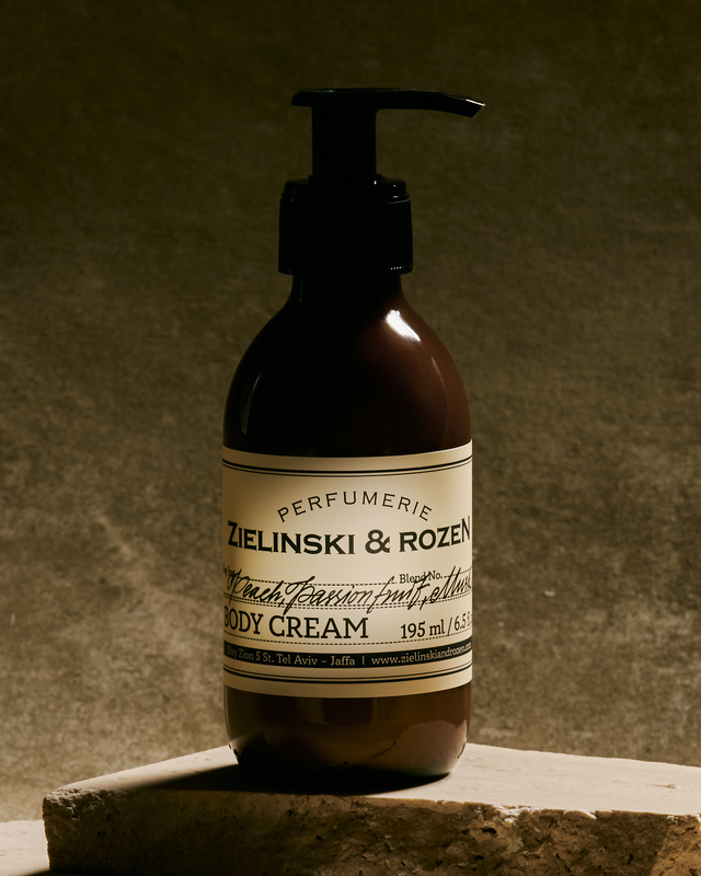 Body cream Peach, Passion fruit, Musk (195 ml)