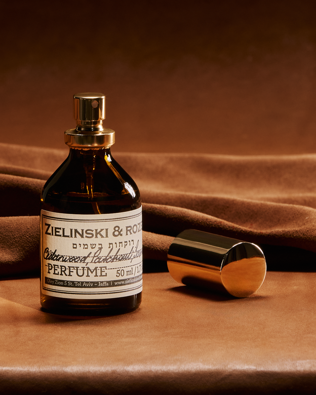 Perfume Cedarwood, Patchouli, Jasmine