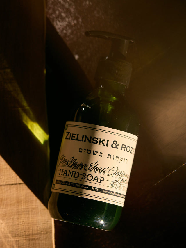 Liquid soap Pink Pepper, Elemi, Cinnamon, Leather (300 ml)