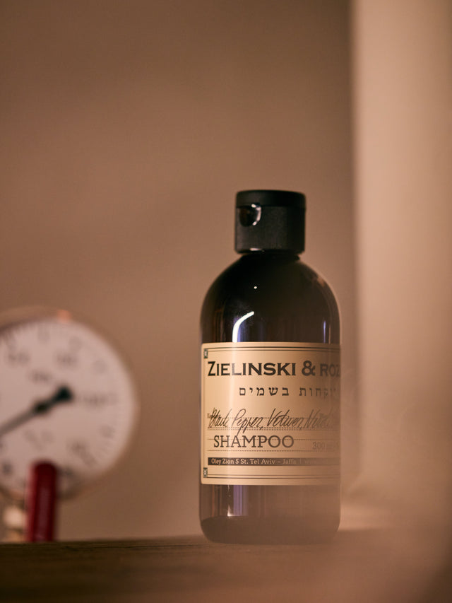 Shampoo Black pepper, Vetiver, Neroli, Amber (300 ml)