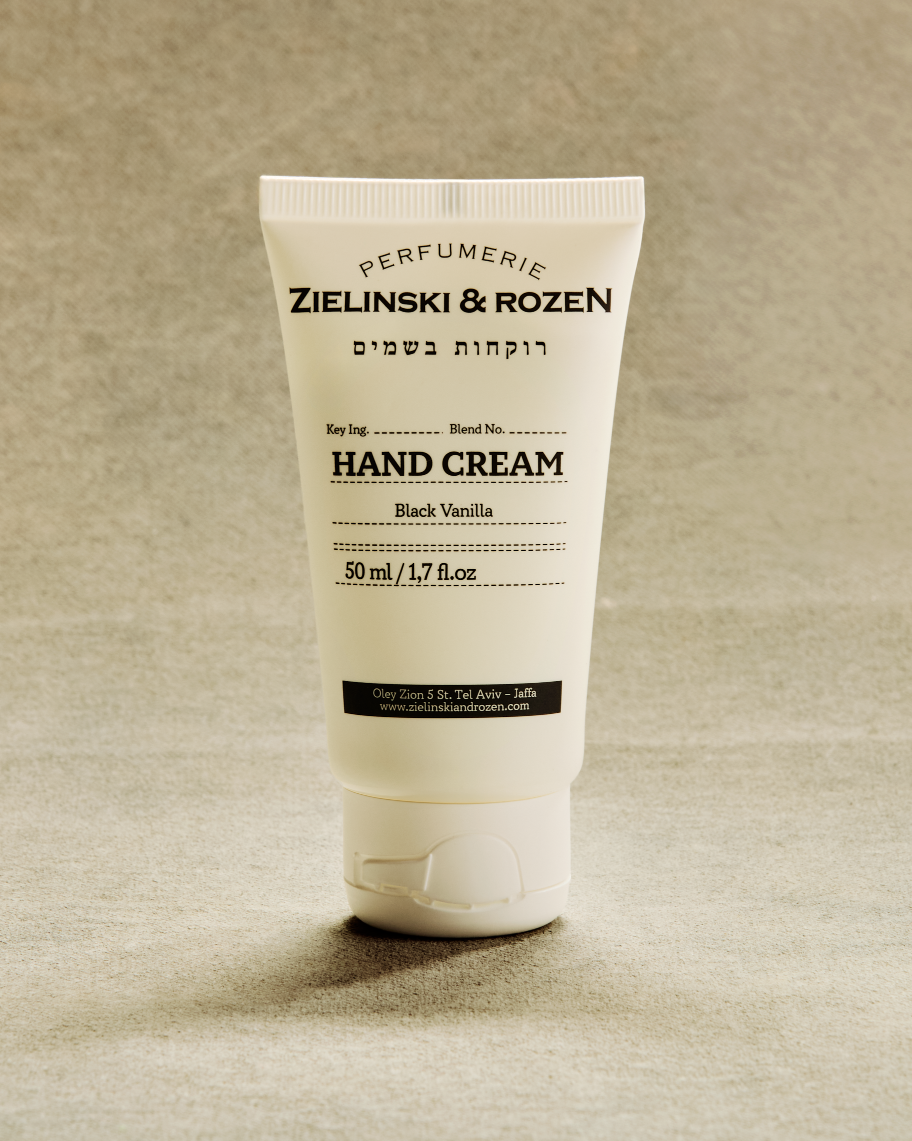 フェイスクリーム ruka Hand cream Black Vanilla (50 ml) | Zielinski & Rozen Brasil