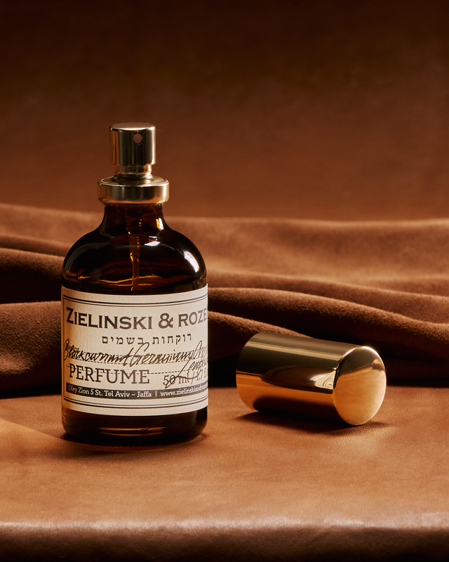 Perfume Blackcurrant, Geranium, Amber, Leather