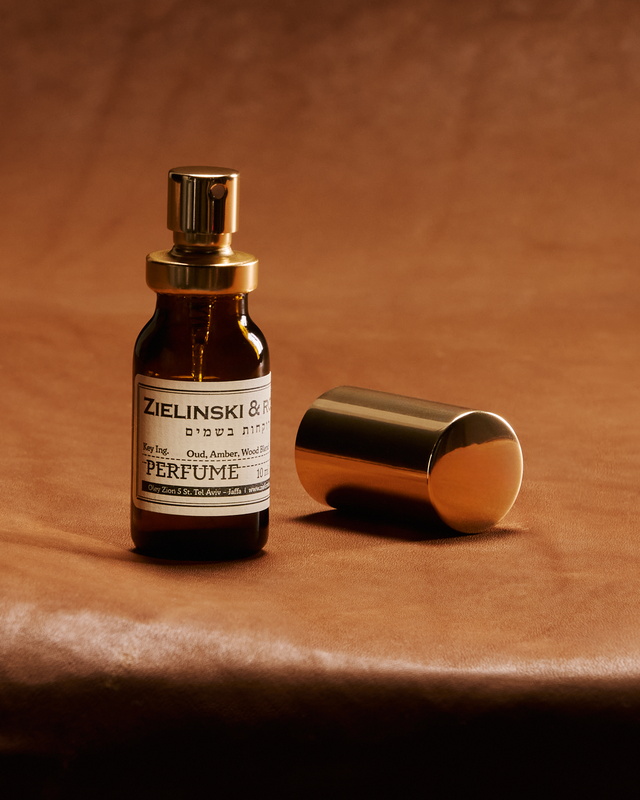 Perfume Oud, Amber, Wood Blend